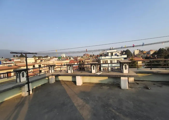 Family With Rooftop Access And Mountain View *